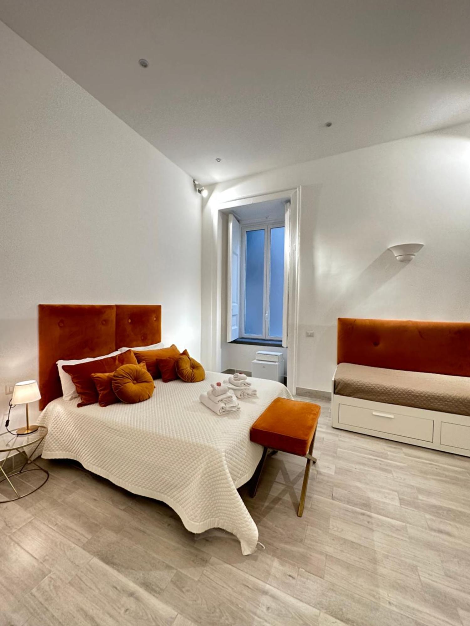 Maison M Napoli Boutique Rooms Экстерьер фото