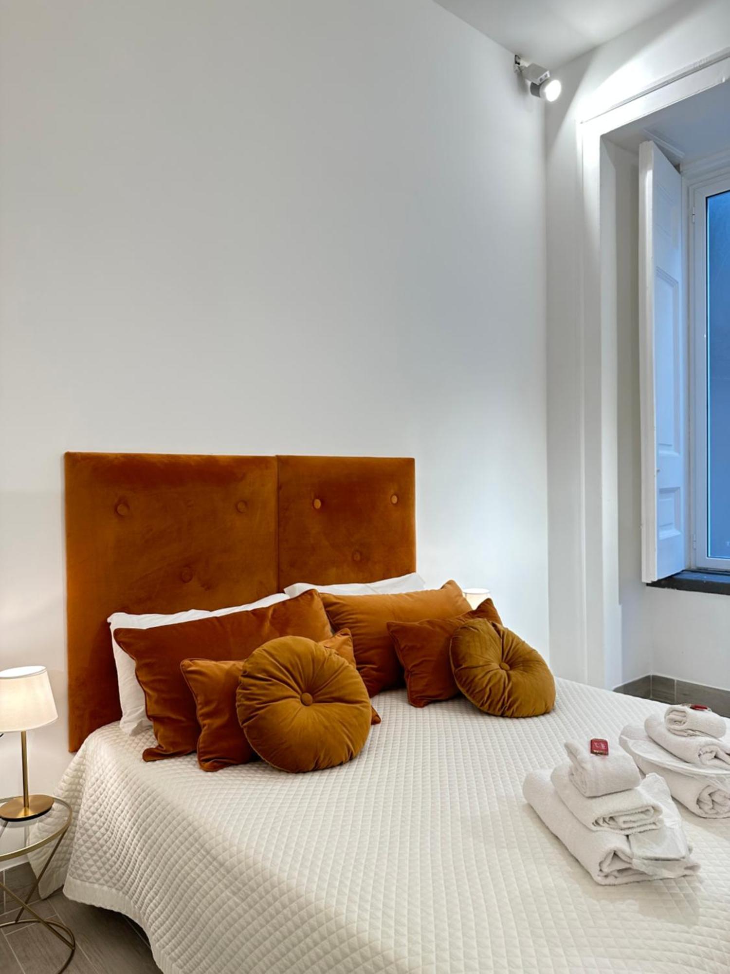 Maison M Napoli Boutique Rooms Экстерьер фото