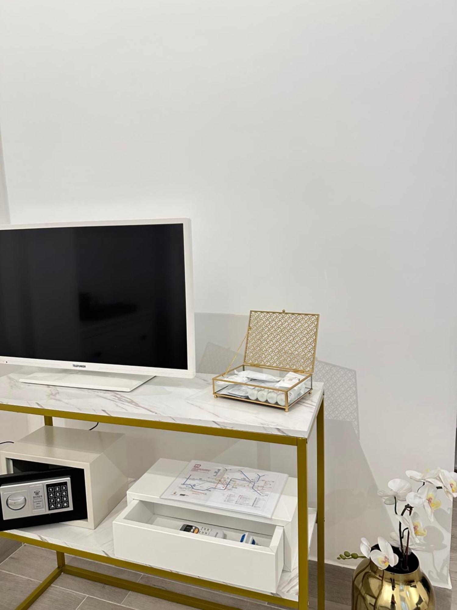 Maison M Napoli Boutique Rooms Экстерьер фото