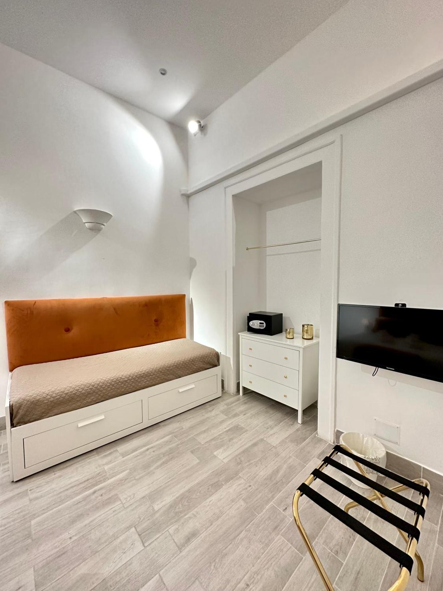 Maison M Napoli Boutique Rooms Экстерьер фото
