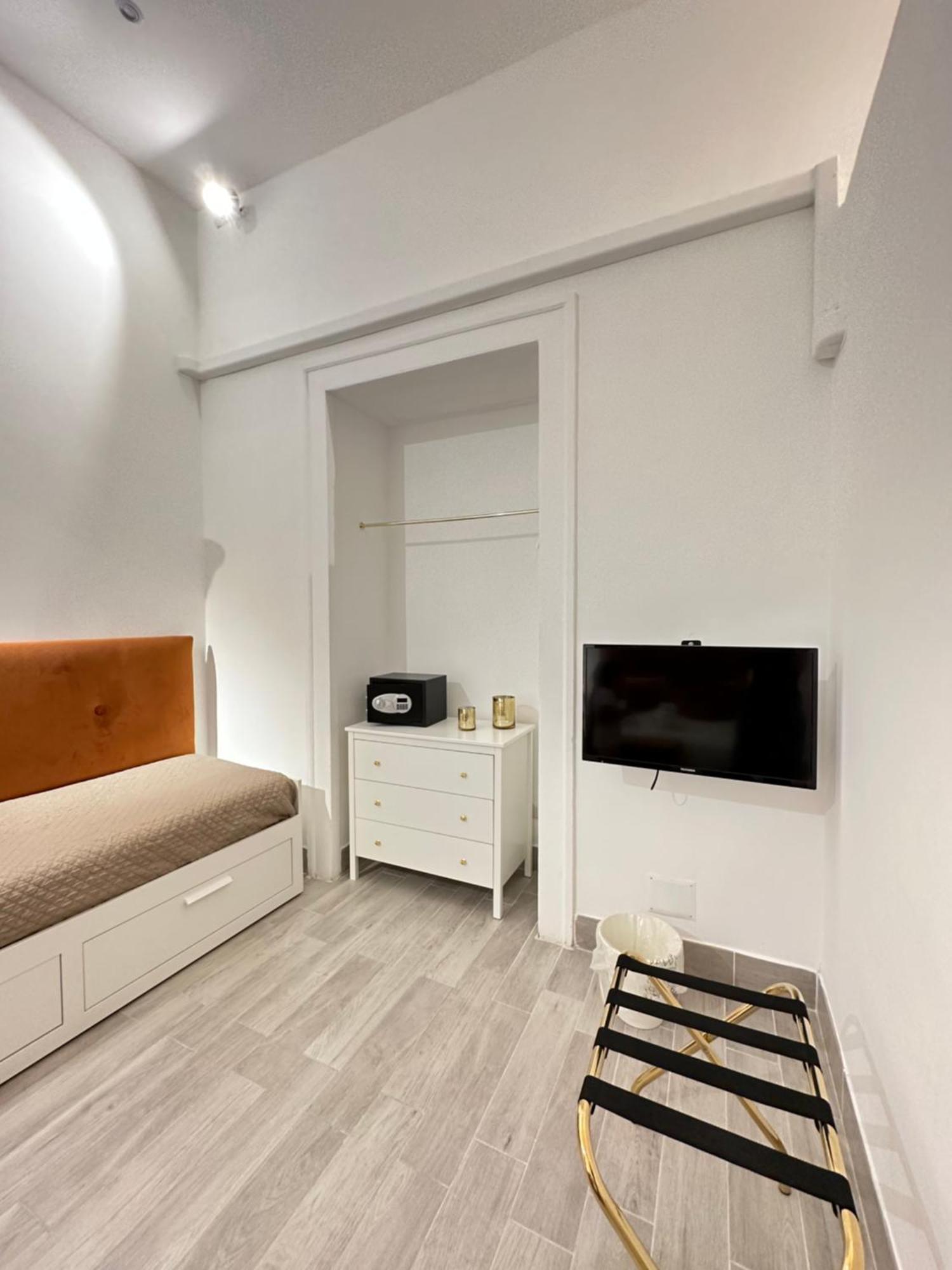 Maison M Napoli Boutique Rooms Экстерьер фото